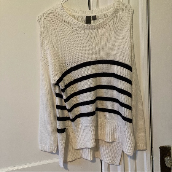 Francesca’s Black & White Striped Sweater - Picture 6 of 7